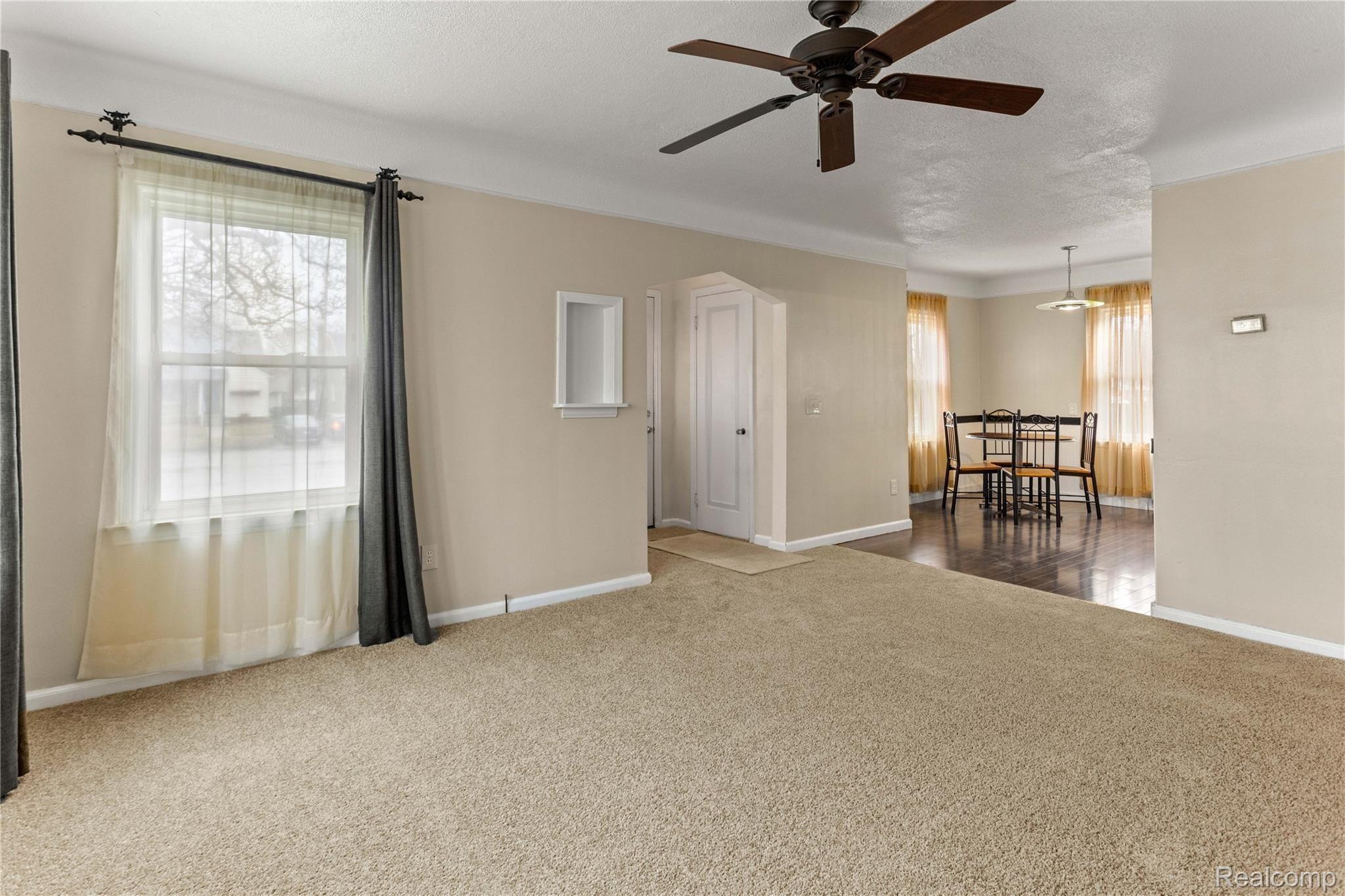 7588 Pelham Road Taylor, MI 48180 - Photo 11 of 27 14.jpg