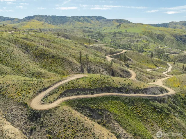 a view of a mountain view