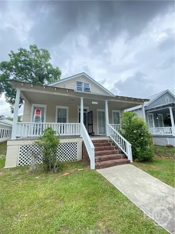 $2,395 | 7728 Central Avenue, Savannah, GA 31406