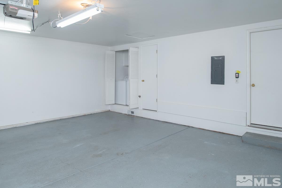 5038 Lakeridge Terrace East Reno, NV 89509 - Photo 17 of 23 a view of an empty room