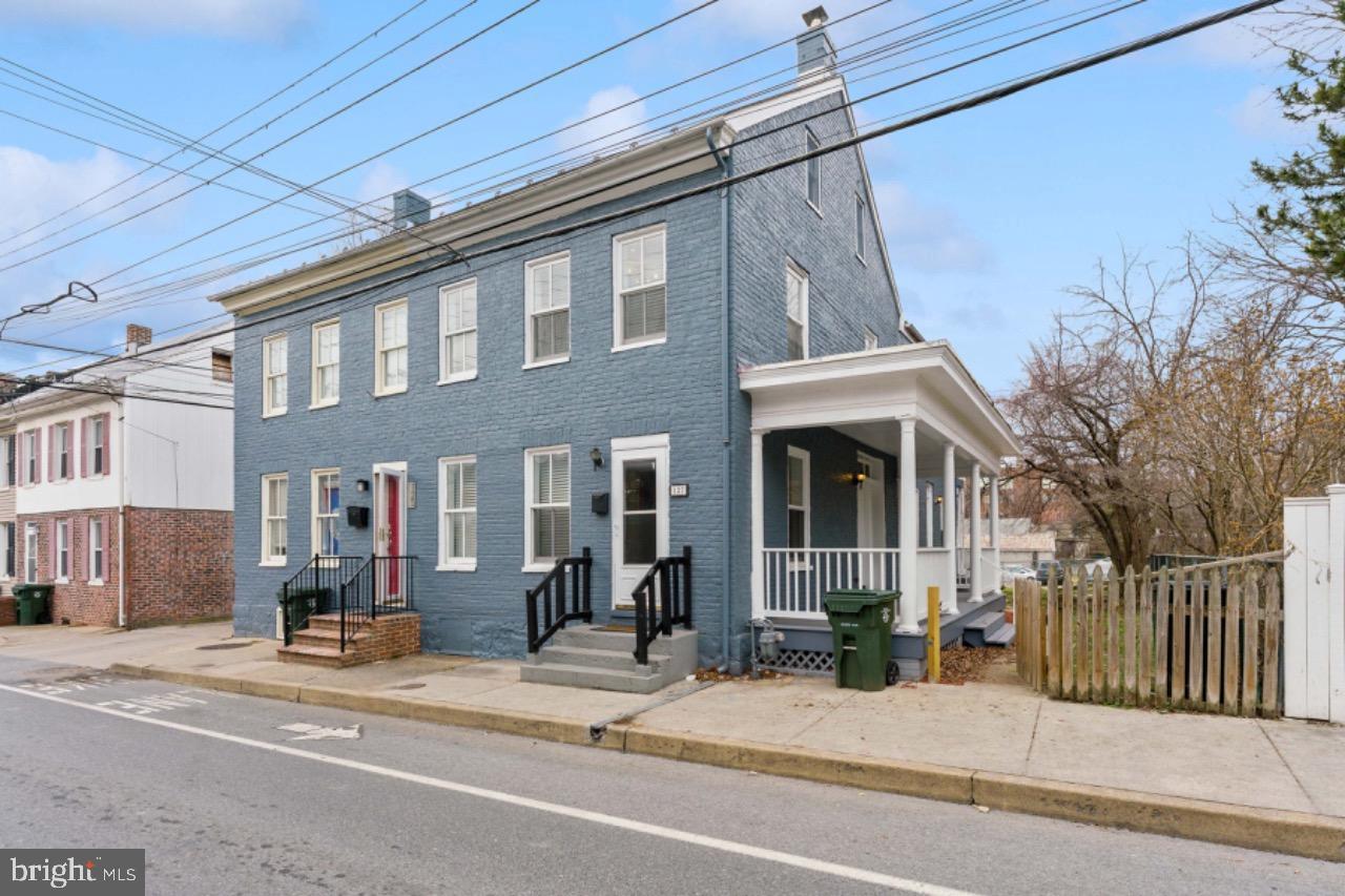 127 North Locust St  