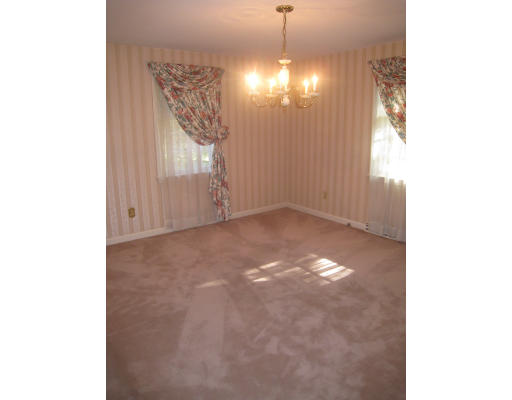 13 Singlefoot Road Chelmsford, MA 01824 - Photo 13 of 30
