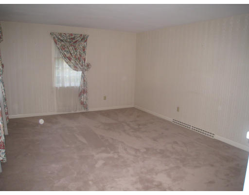 13 Singlefoot Road Chelmsford, MA 01824 - Photo 15 of 30