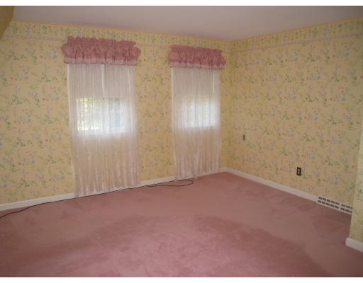 13 Singlefoot Road Chelmsford, MA 01824 - Photo 16 of 30