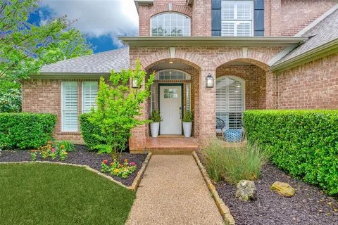 $1,090,000 | 719 Inwood Drive, Southlake, TX 76092