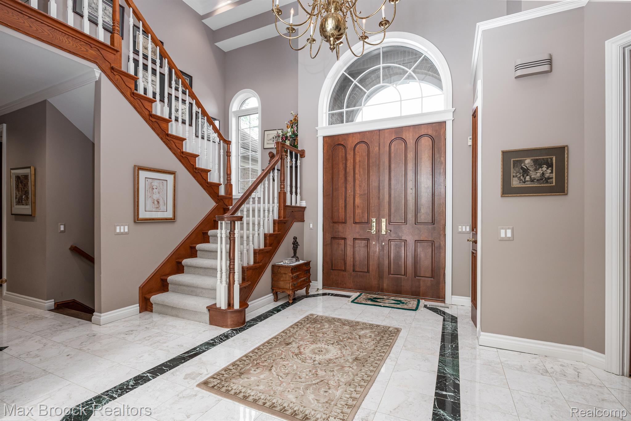1720 Archers Pointe Rochester, MI 48306 - Photo 9 of 58 Gallery Image 9