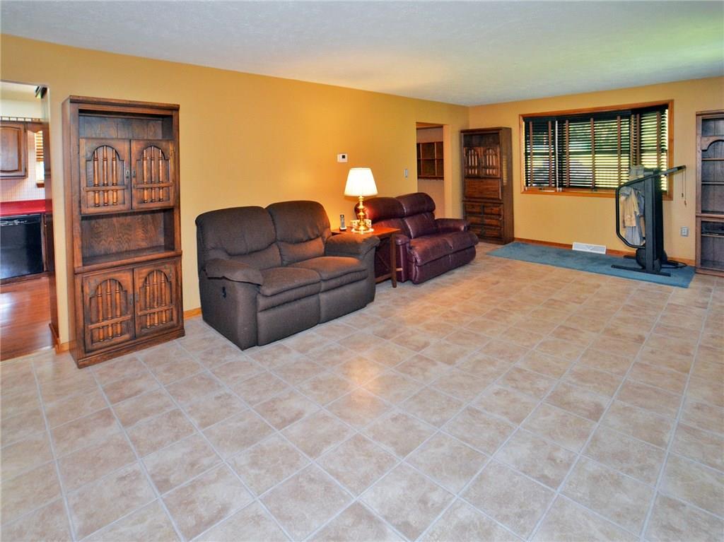 141 Ritzland Road Pittsburgh, PA 15235 - Photo 10 of 23 Gallery Image 10