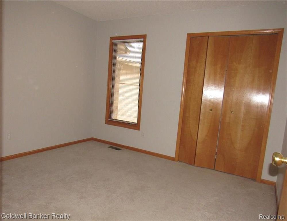 22330 River Ridge Trail Farmington Hills, MI 48335 - Photo 13 of 35