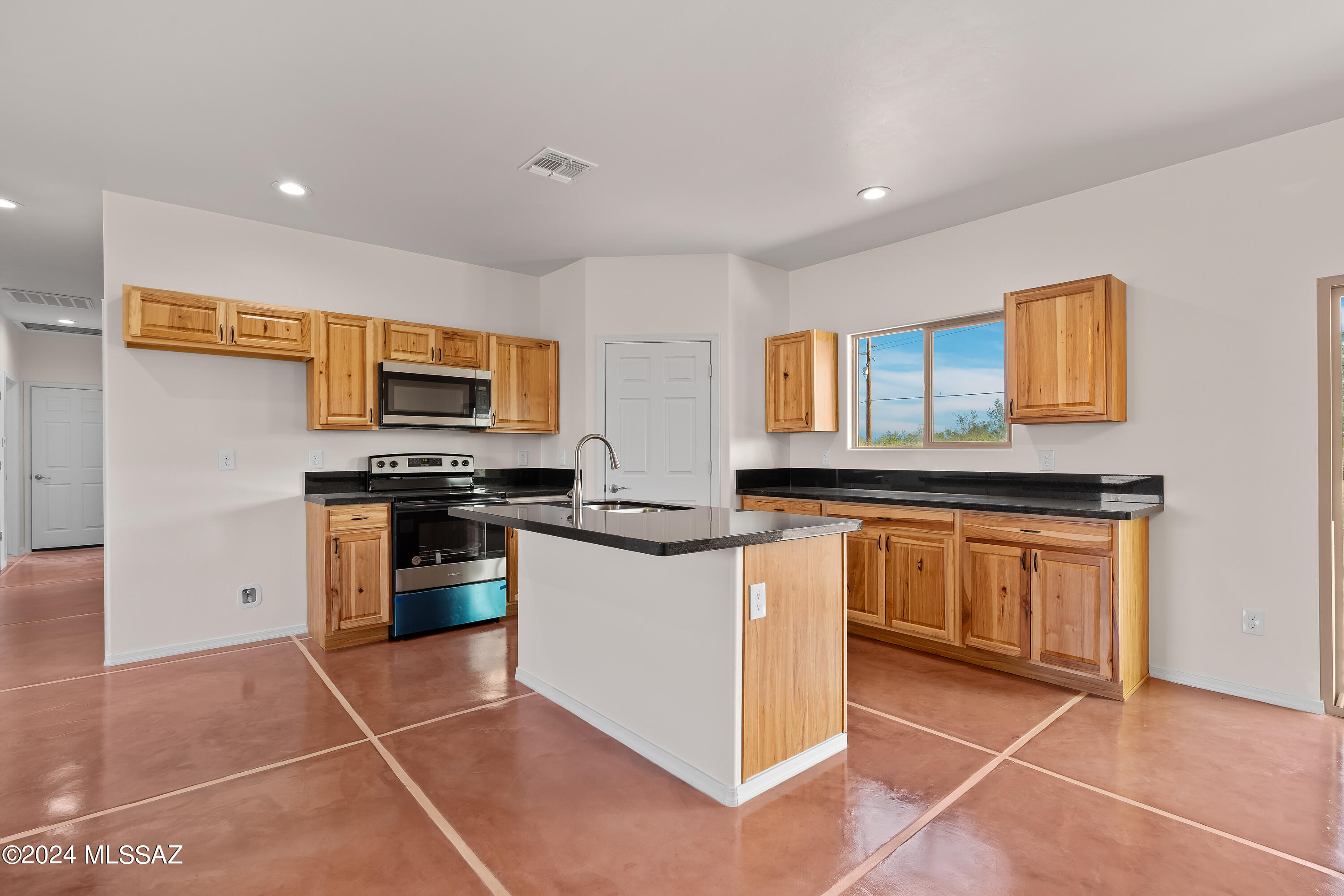 5753 North Avra Road Tucson, AZ 85743 - Photo 5 of 21 Gallery Image 5