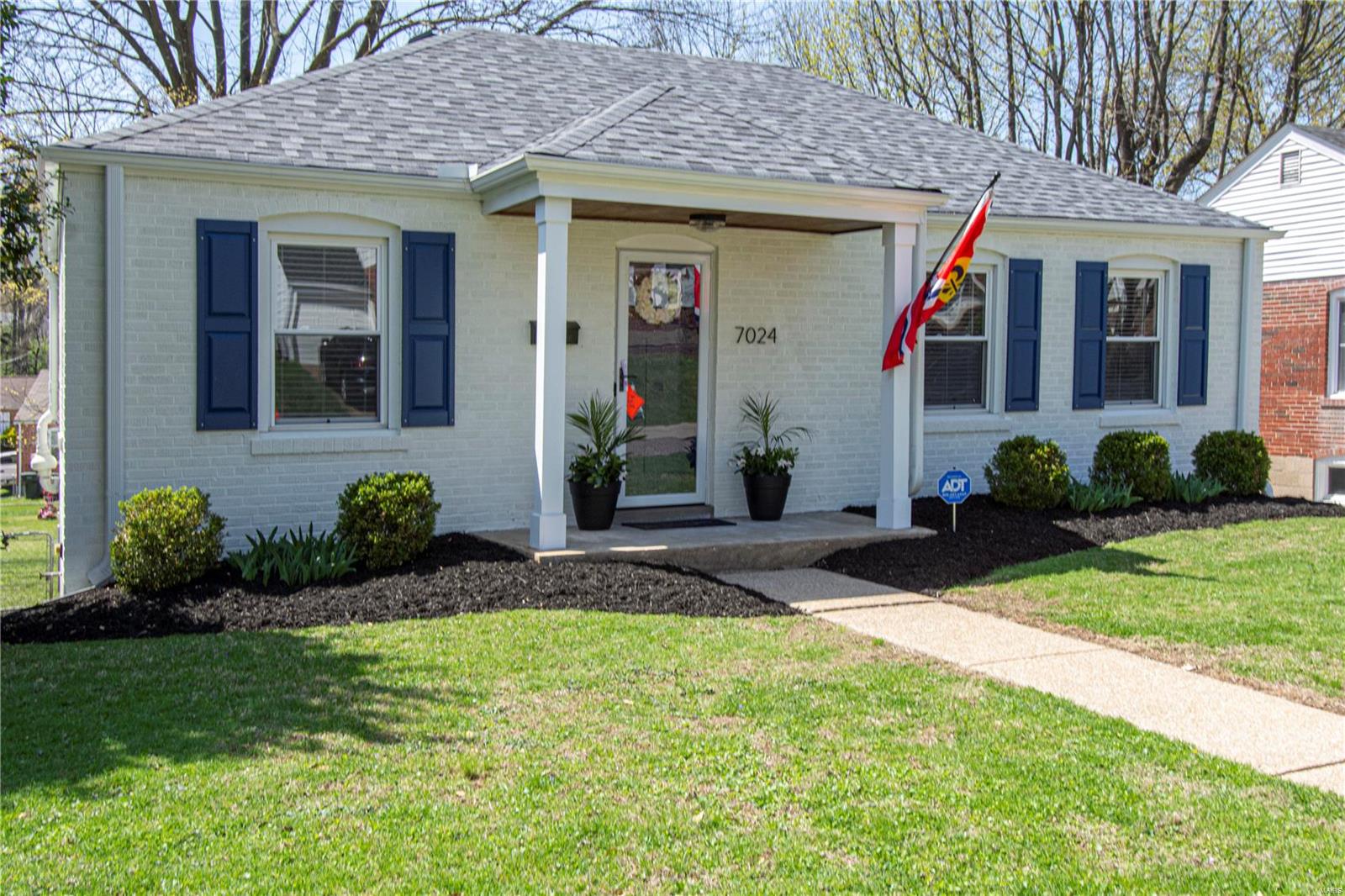 7024 Rhodes Avenue St. Louis, MO 63123 - Photo 5 of 42 Gallery Image 5