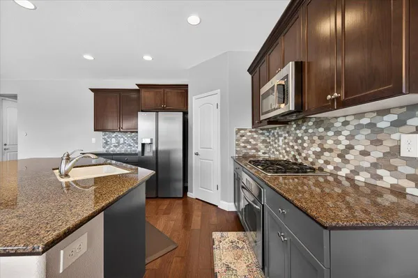$489,000 | 1776 North Mcpherson Lane, Clovis, CA 93619