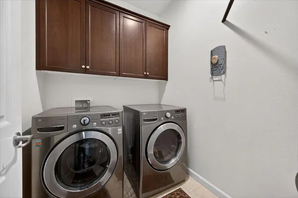 $489,000 | 1776 North Mcpherson Lane, Clovis, CA 93619