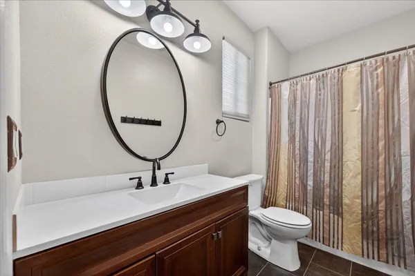 $489,000 | 1776 North Mcpherson Lane, Clovis, CA 93619