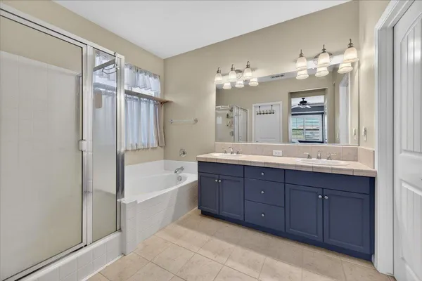 $489,000 | 1776 North Mcpherson Lane, Clovis, CA 93619