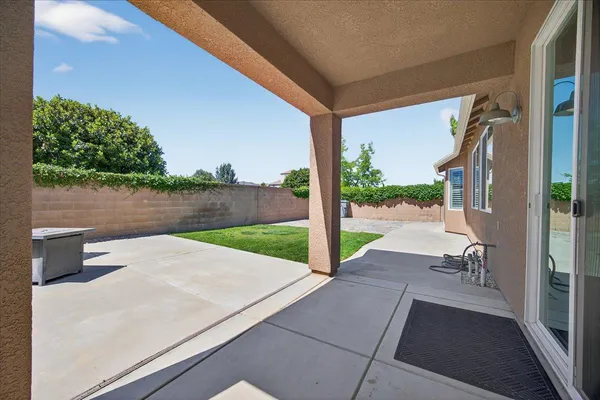 $489,000 | 1776 North Mcpherson Lane, Clovis, CA 93619
