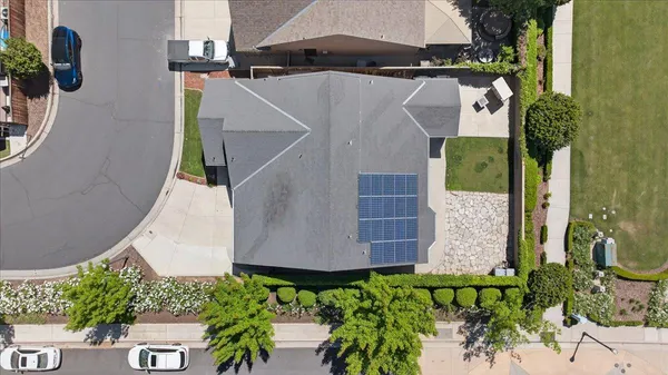 $489,000 | 1776 North Mcpherson Lane, Clovis, CA 93619