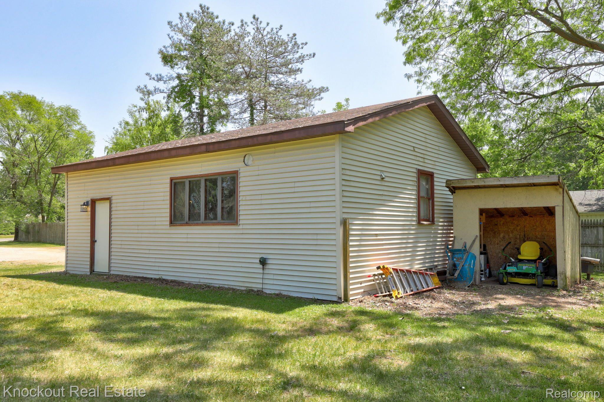 9478 Bray Road Millington, MI 48746 - Photo 30 of 39 Gallery Image 30