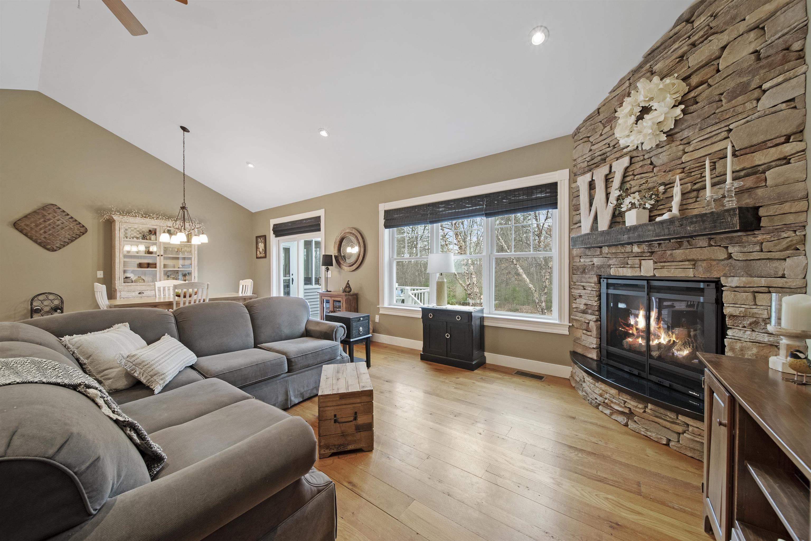 10 Prescott Heights Road Hooksett, NH 03106 - Photo 13 of 59