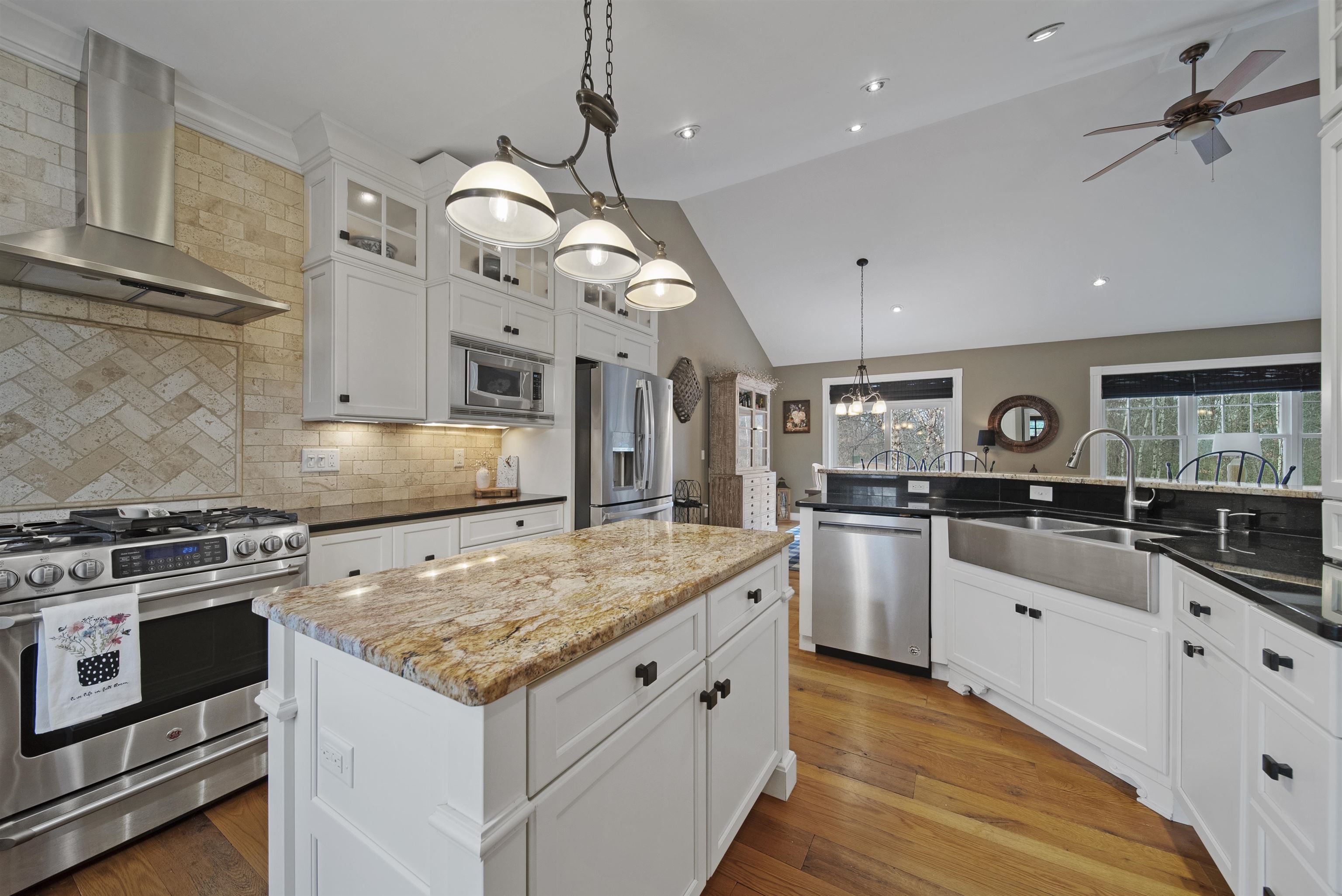 10 Prescott Heights Road Hooksett, NH 03106 - Photo 5 of 59