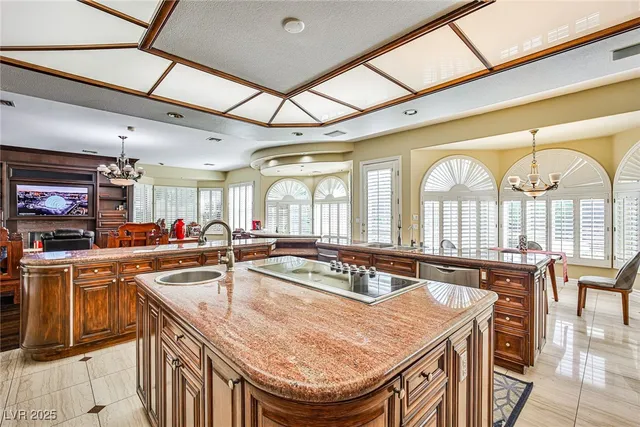 $2,480,000 | 2300 Glenbrook Way, Las Vegas, NV 89117