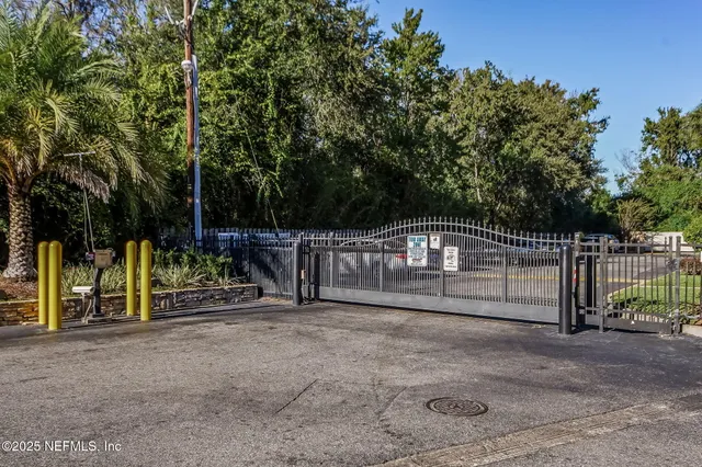 a picture of floor plan