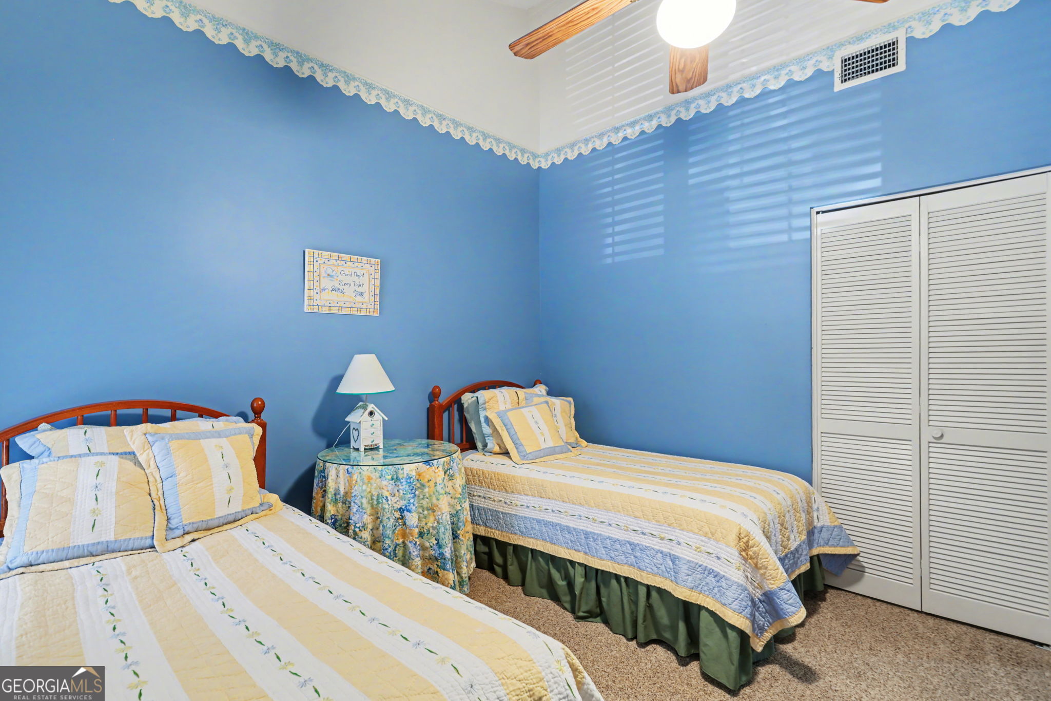62 Sunvalley Circle, Unit 7006 Dillard, GA 30537 - Photo 37 of 55 a bedroom with two beds and two window