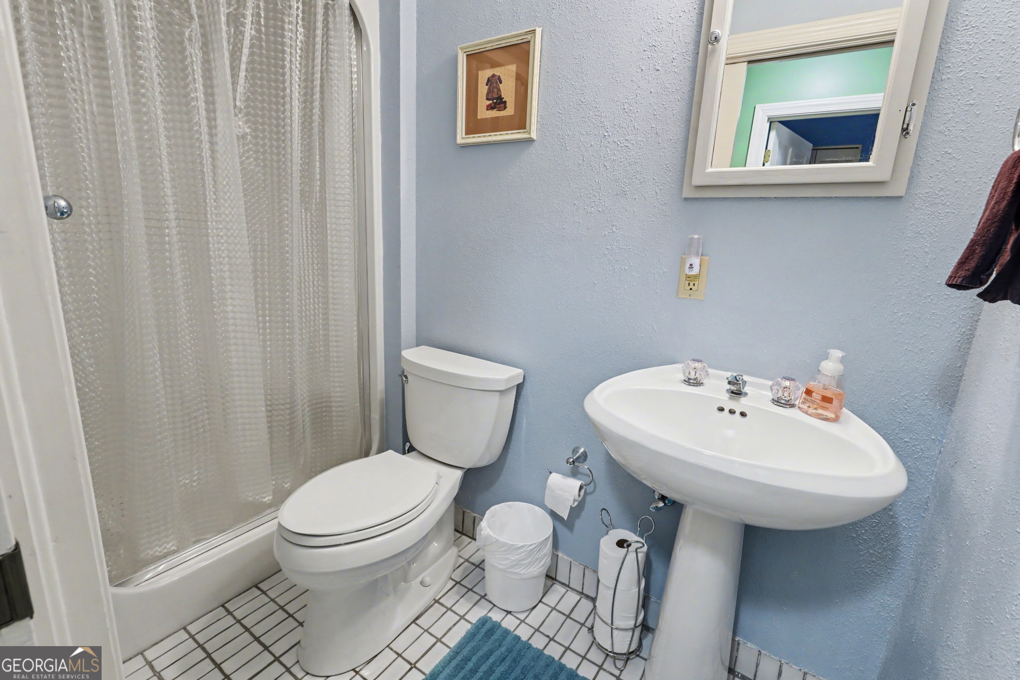 62 Sunvalley Circle, Unit 7006 Dillard, GA 30537 - Photo 43 of 55 a bathroom with a sink toilet and a mirror