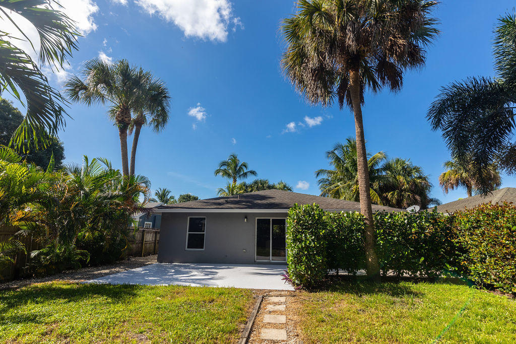6906 4th Street Jupiter, FL 33458 - Photo 16 of 16 jupiter-19