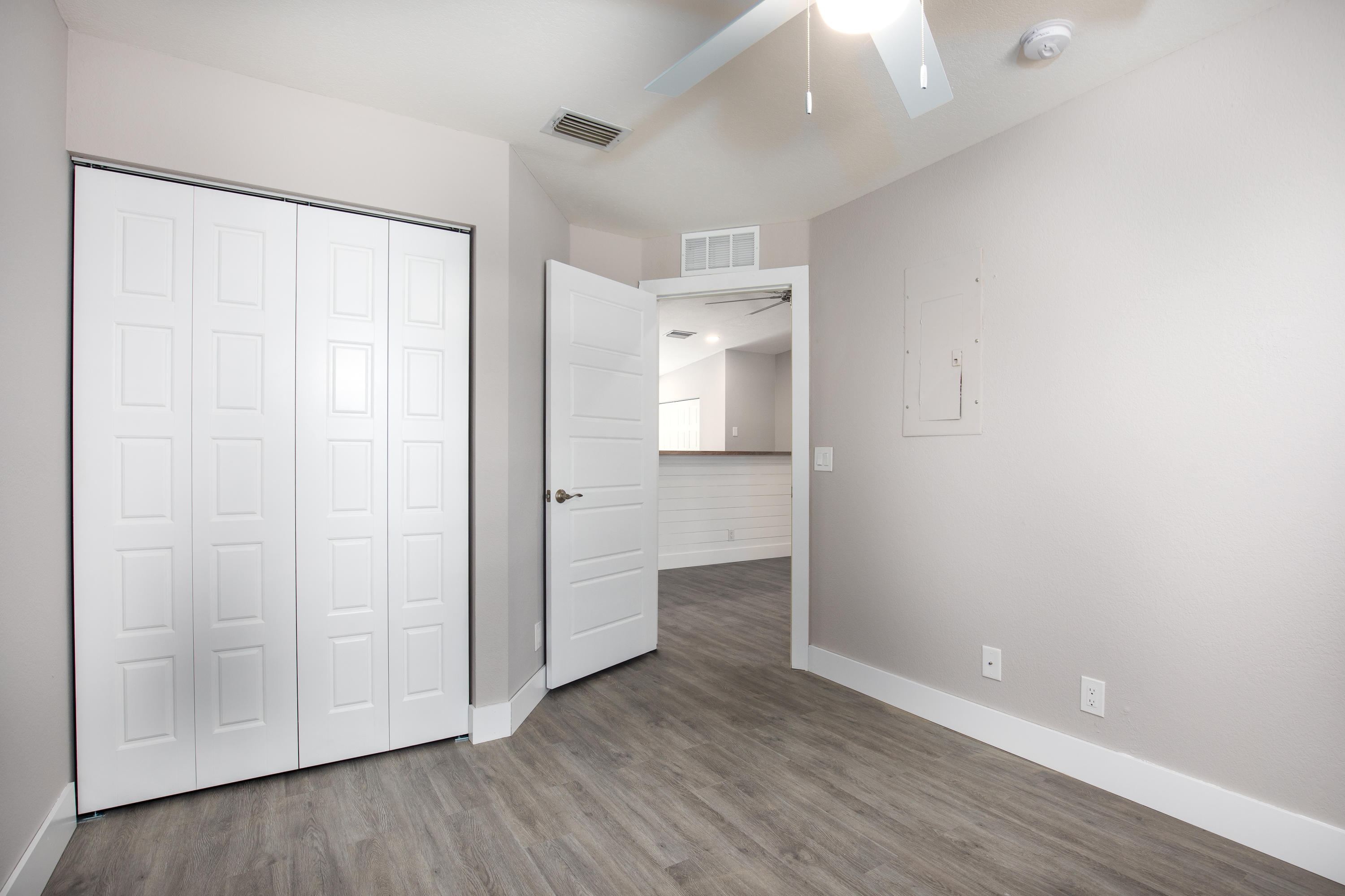6906 4th Street Jupiter, FL 33458 - Photo 7 of 16 jupiter-4