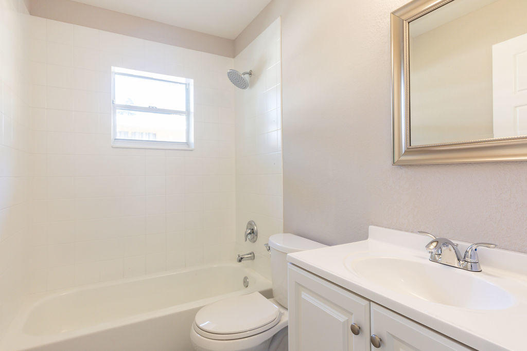 6906 4th Street Jupiter, FL 33458 - Photo 10 of 16 jupiter-13