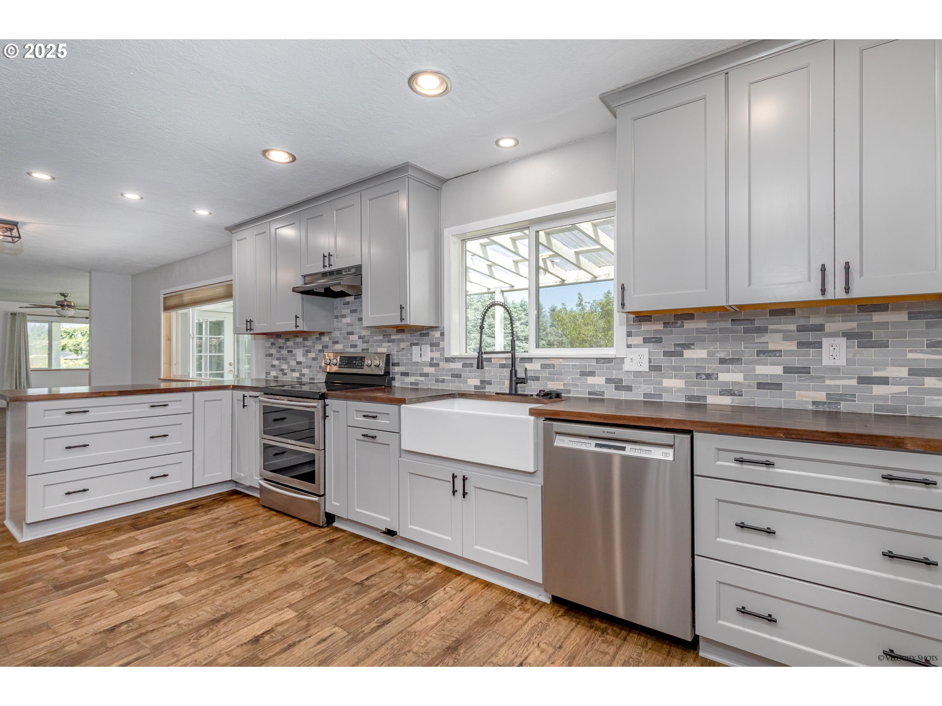 35538 Southeast Snuffin Road Estacada, OR 97023 - Photo 16 of 42