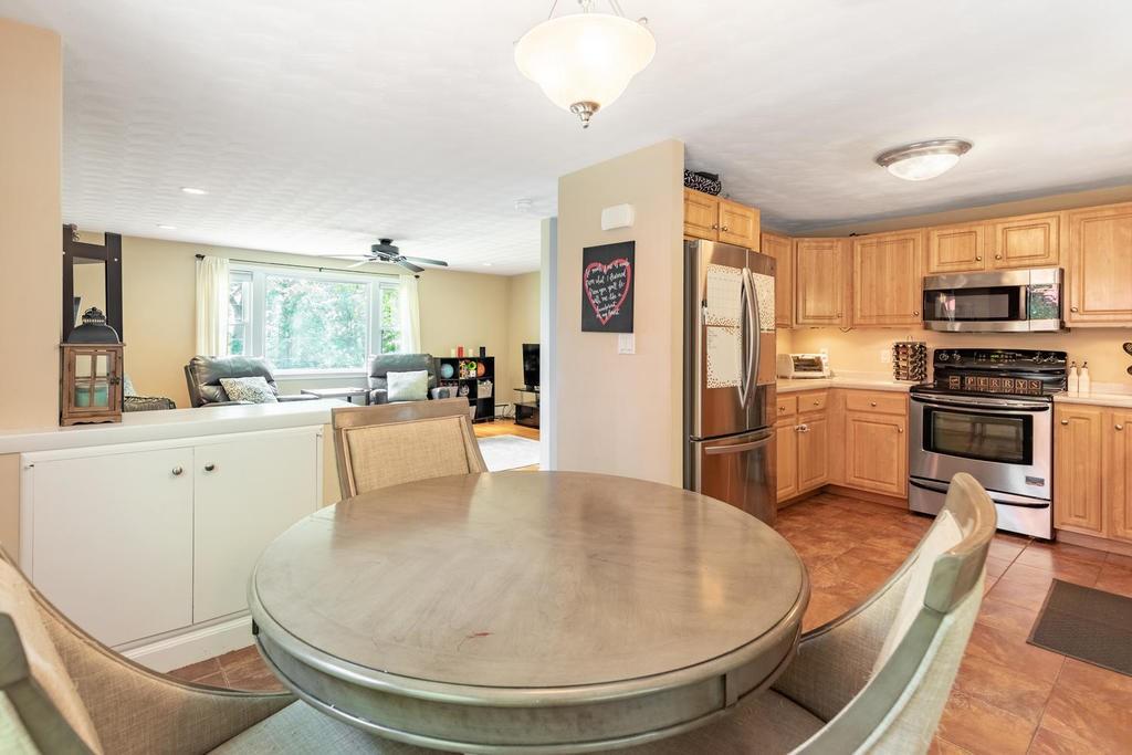 2 Richardson Road Burlington, MA 01803 - Photo 11 of 30 Gallery Image 11
