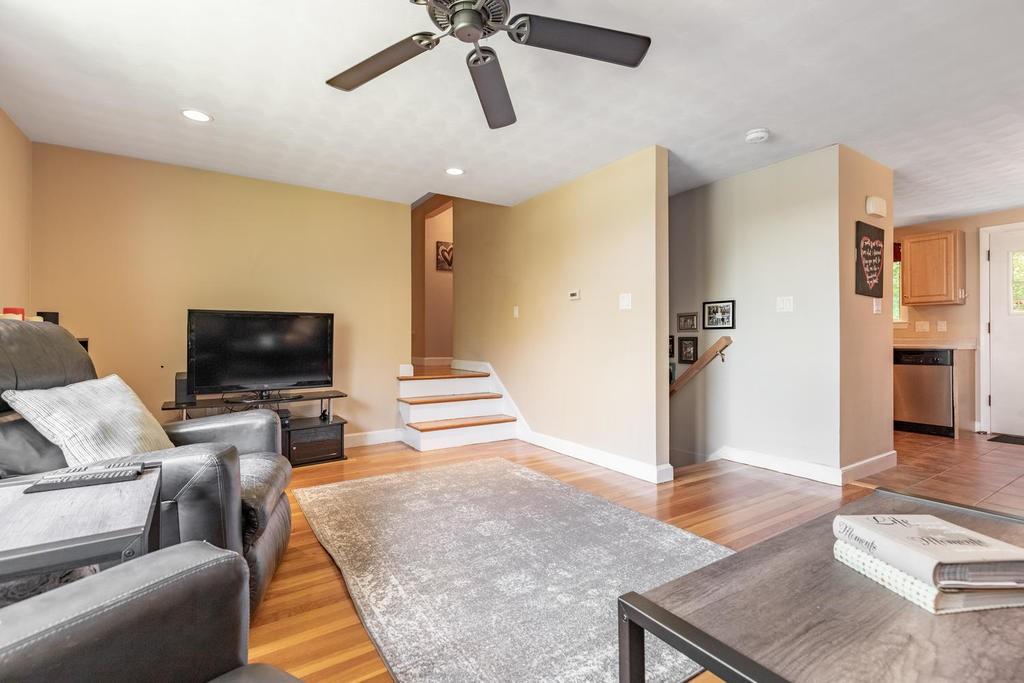 2 Richardson Road Burlington, MA 01803 - Photo 6 of 30 Gallery Image 6