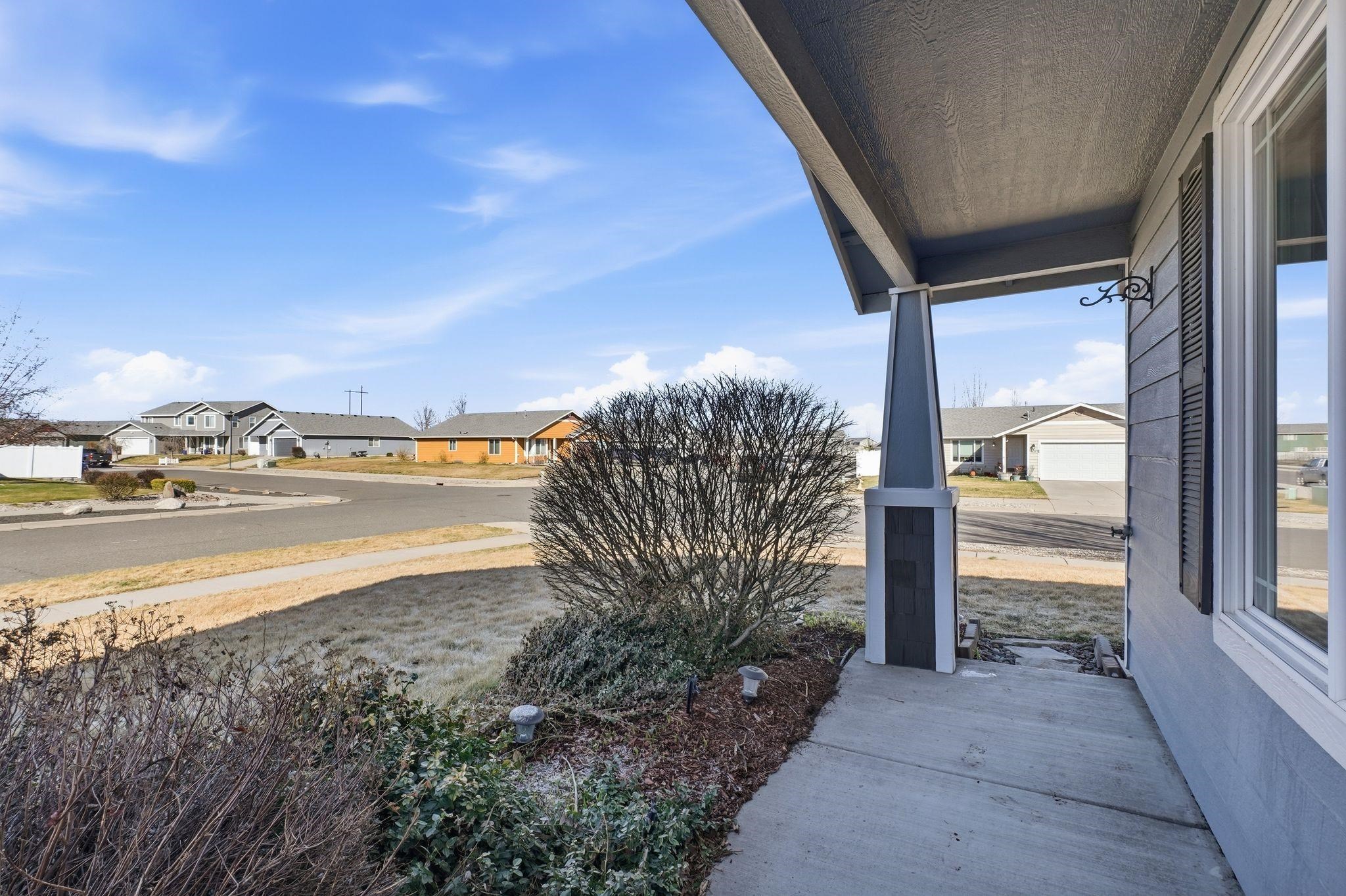 7003 South W Terrace Drive Cheney, WA 99004 - Photo 4 of 48