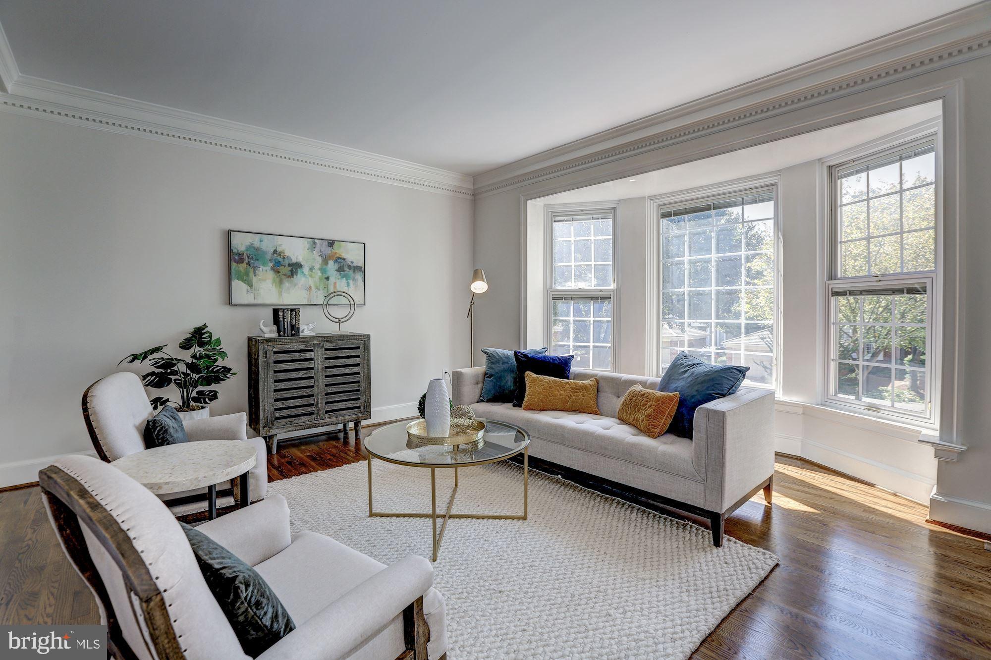 8316 Rising Ridge Way Bethesda, MD 20817 - Photo 5 of 45 Large Living Room with Wall of Windows