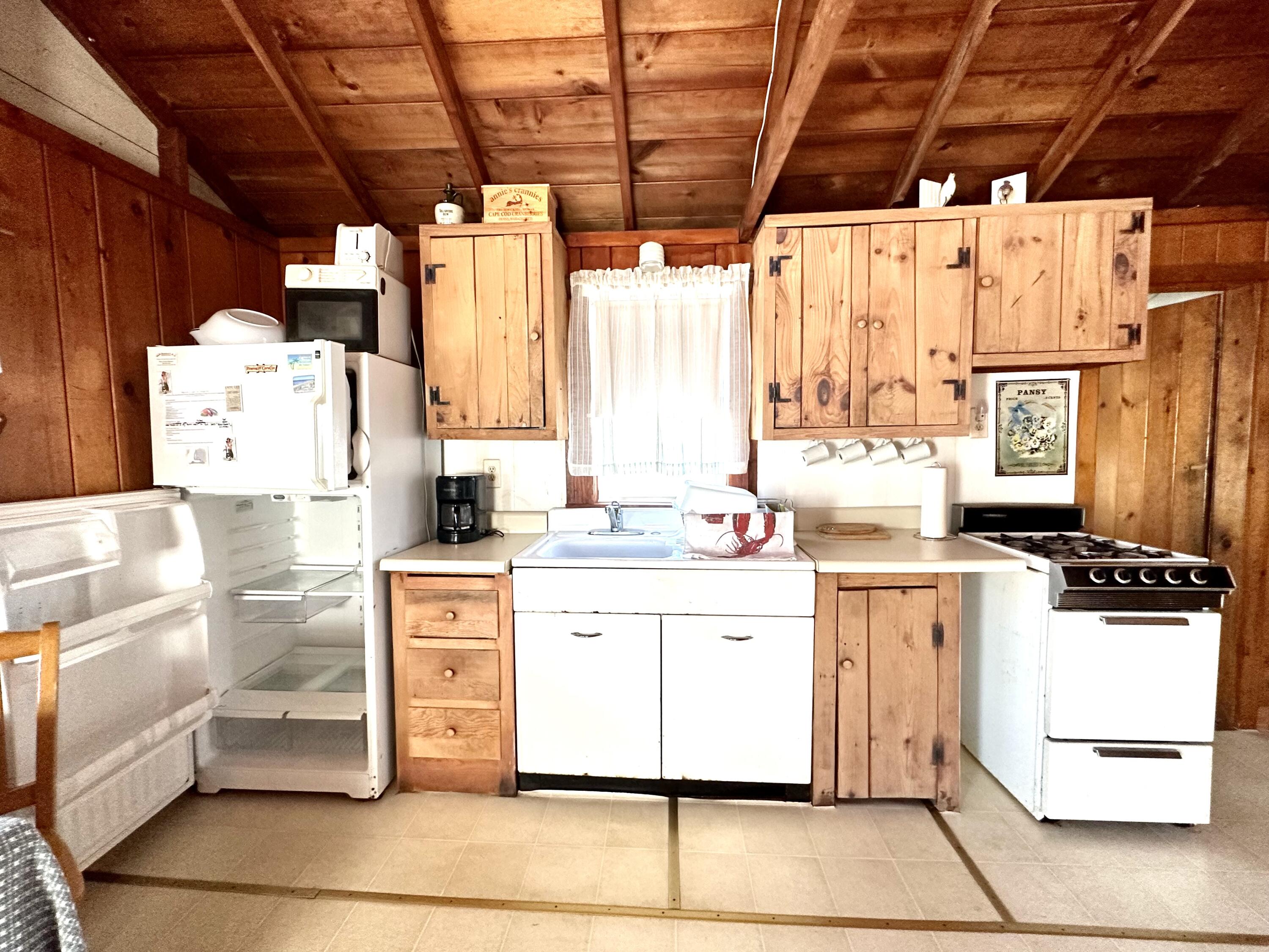 218 Old Wharf Road, Unit 313 Dennis Port, MA 02639 - Photo 6 of 10 IMG_4415