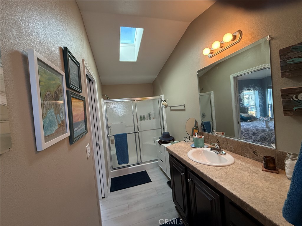 500 Atascadero Road Morro Bay, CA 93442 - Photo 11 of 30 Primary bath