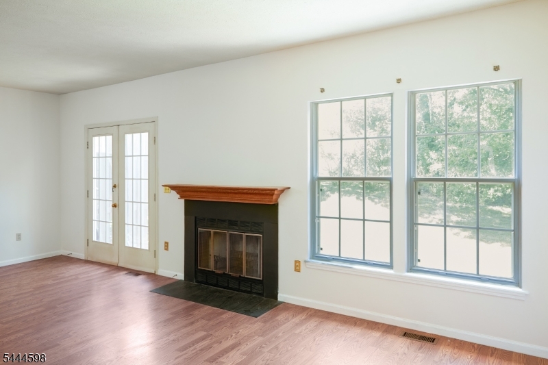 53 Castleton Road Princeton, NJ 08540 - Photo 9 of 24
