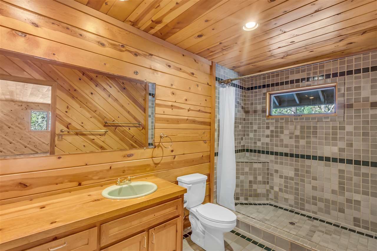 11299 Bennett Flat Road Truckee, CA 96161 - Photo 17 of 20 Gallery Image 17