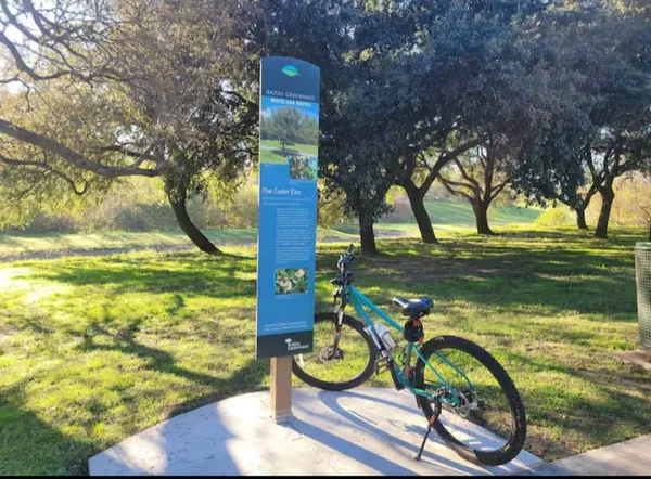 $1,800 | 1860 White Oak Drive, Unit 375, Houston, TX 77009