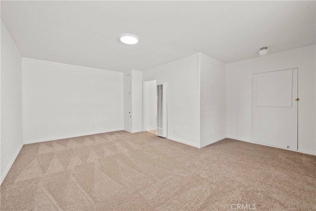 3318 Prospect Avenue La Crescenta, CA 91214 - Photo 33 of 42 a view of an empty room