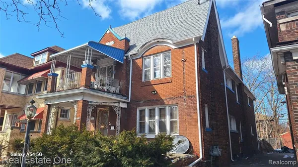 $90,000 | 3280 Fullerton Avenue, Detroit, MI 48238