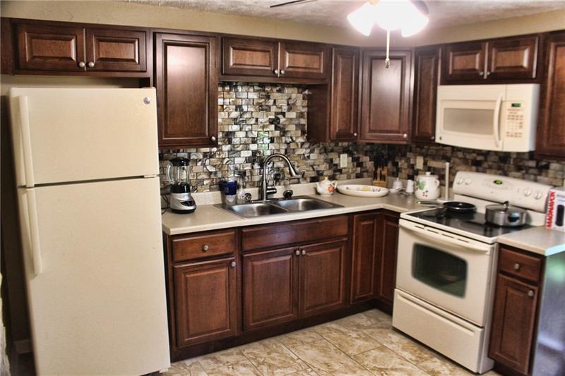 812 Ross Avenue Wilkinsburg, PA 15221 - Photo 14 of 16