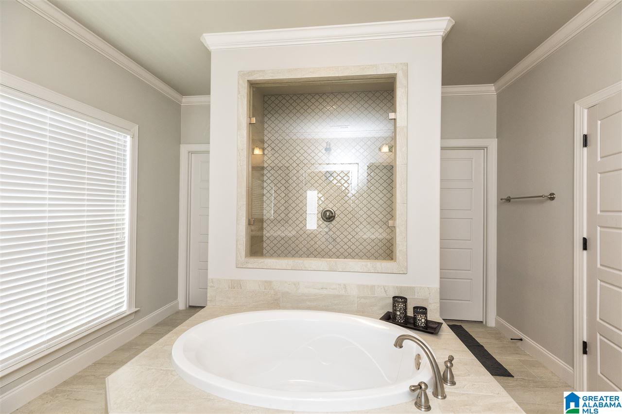 333 Strathaven Circle Pelham, AL 35124 - Photo 19 of 38