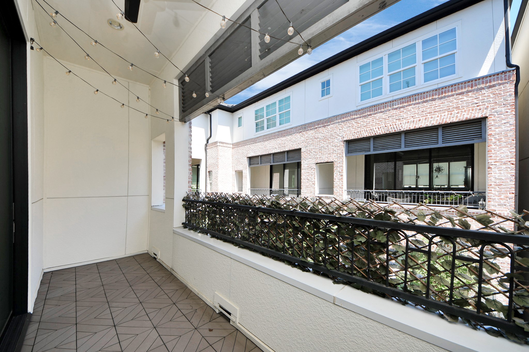 6072 Kansas Street Houston, TX 77007 - Photo 20 of 47