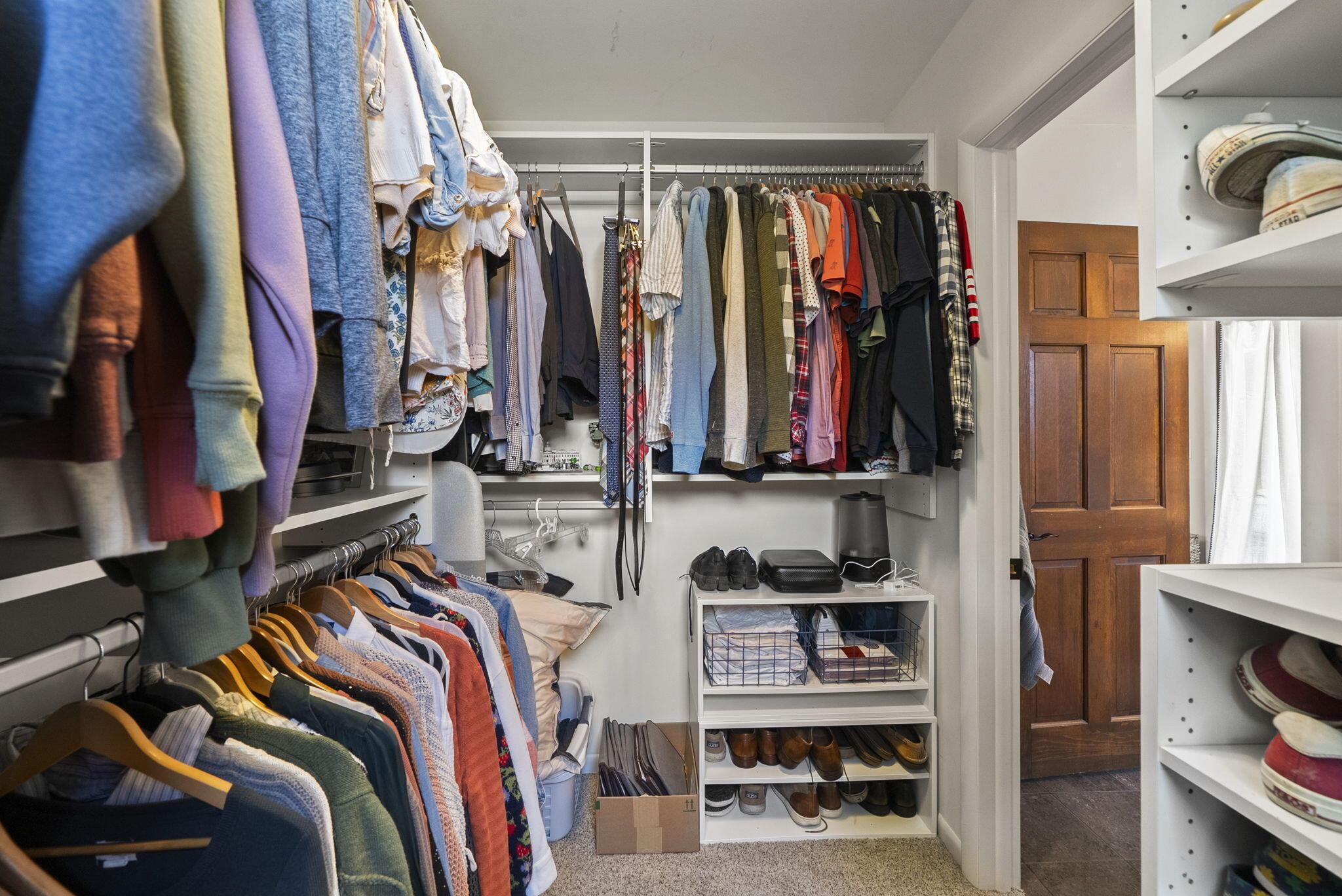 3956 Mountview Road Upper Arlington, OH 43220 - Photo 34 of 85 Primary Closet