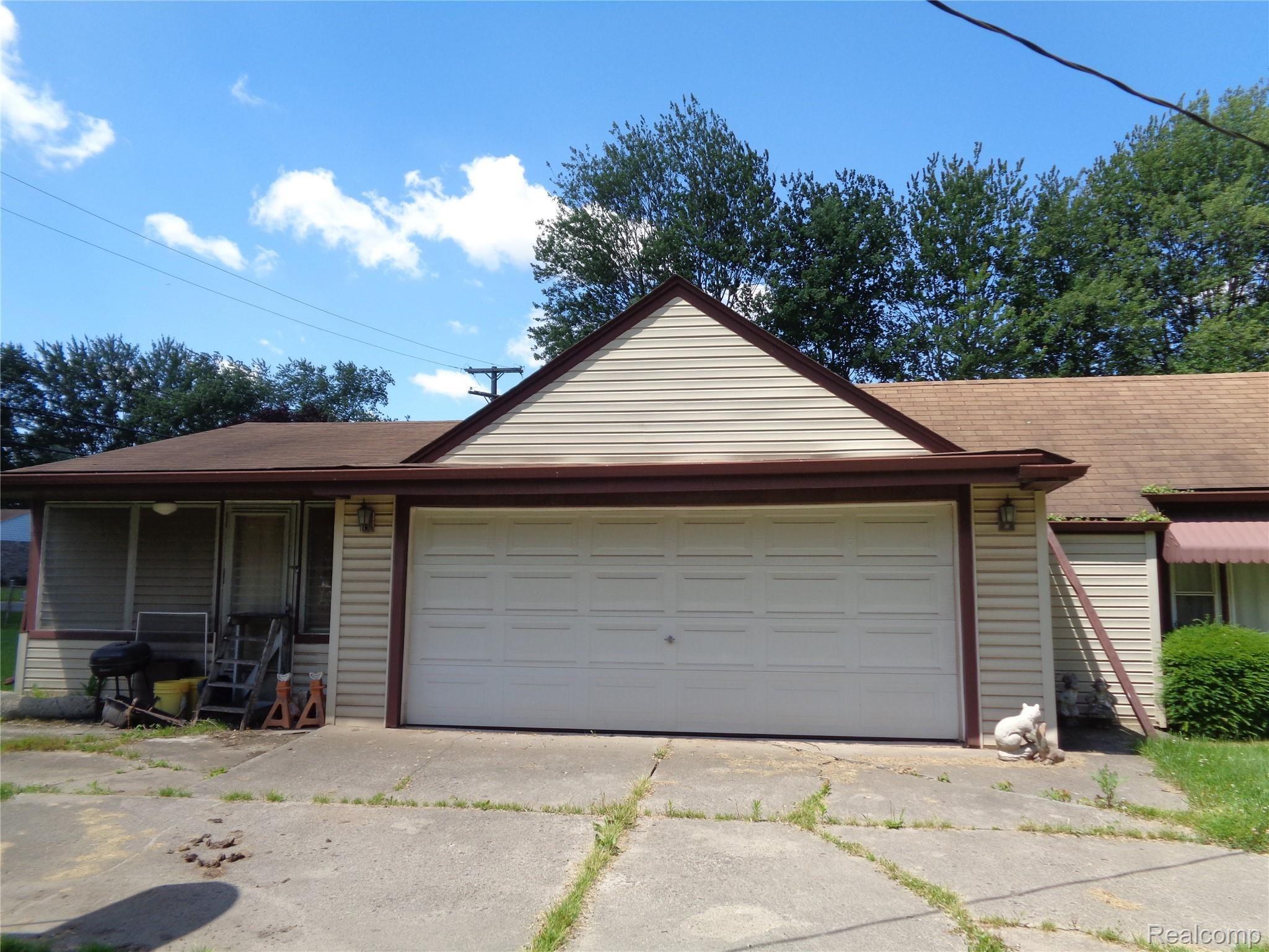 38595 Van Born Road Romulus, MI 48174 - Photo 10 of 12 DSC01747.JPG