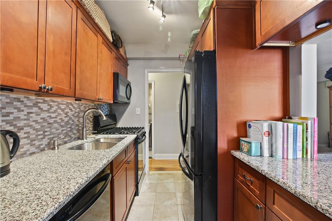 3475 Greystone Avenue, Unit 7B Bronx, NY 10463 - Photo 4 of 16 Gallery Image 4