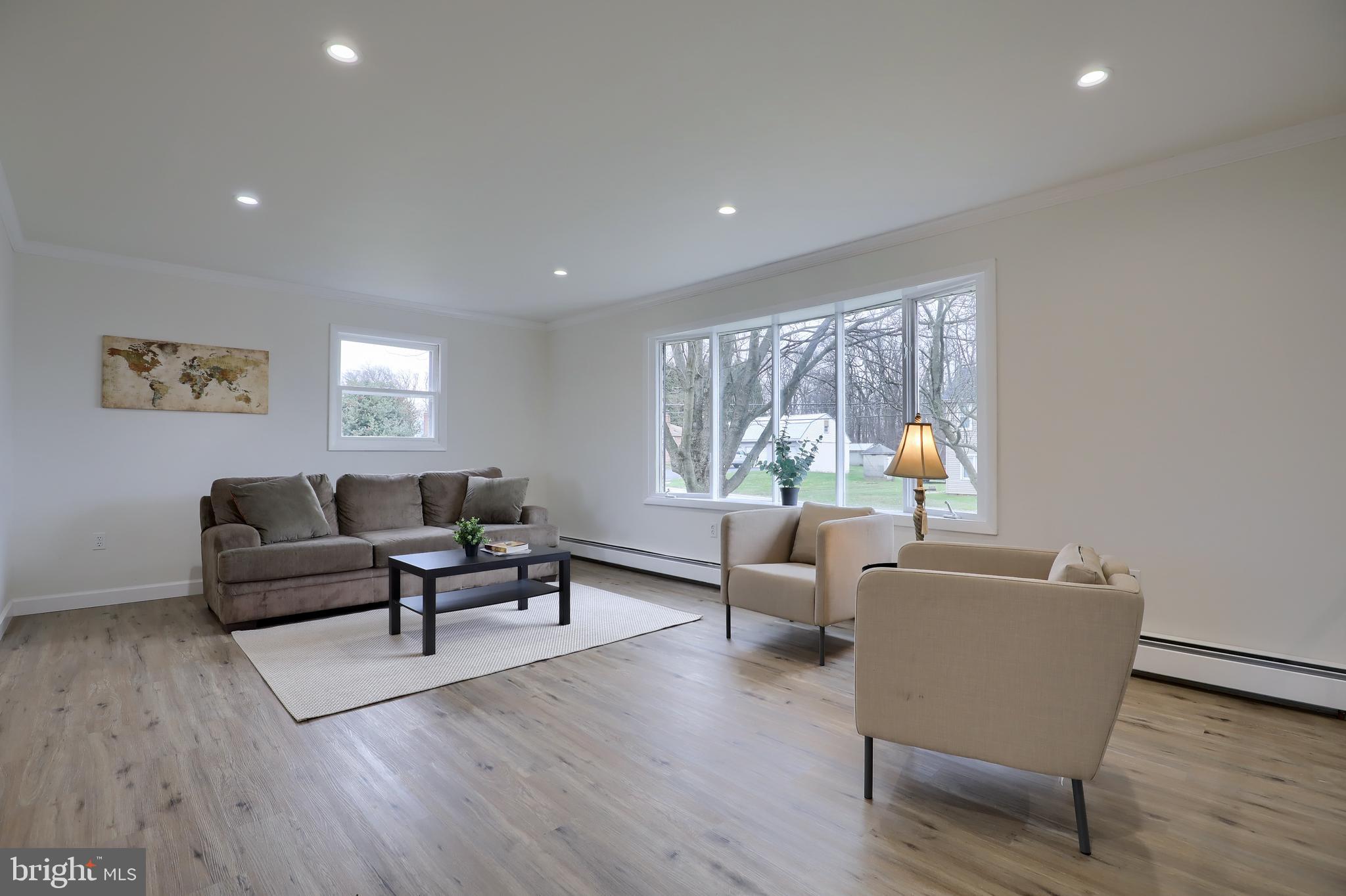 1065 Witmer Road York, PA 17406 - Photo 8 of 51 Gallery Image 8