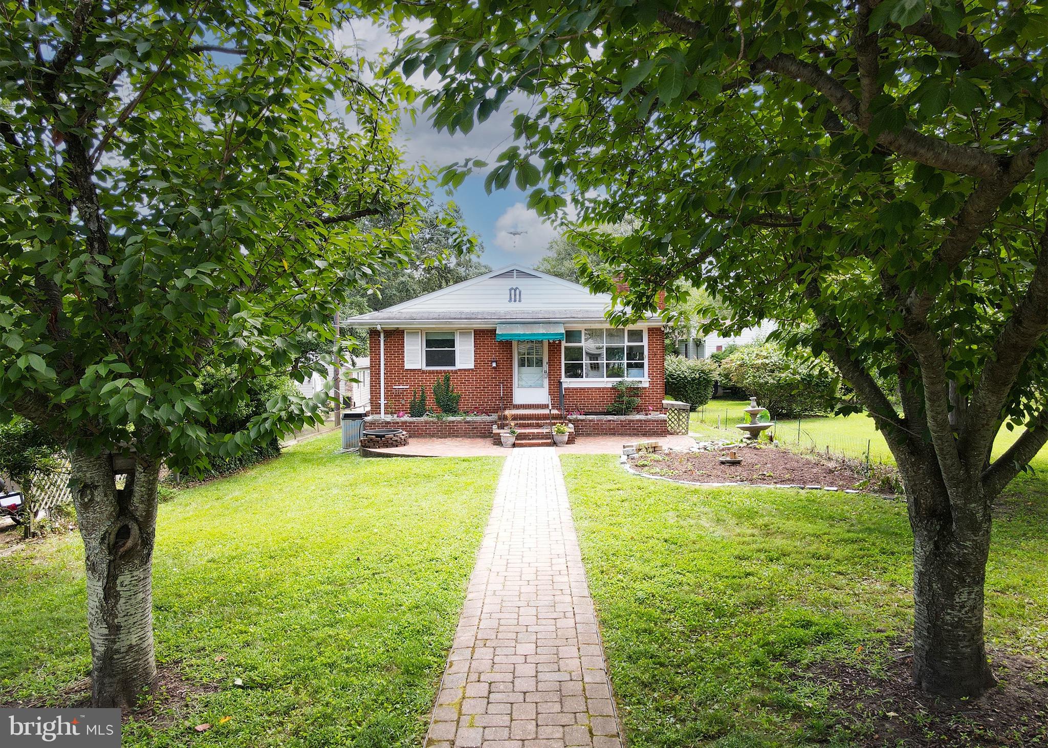 8186 Forest Glen Drive Pasadena, MD 21122 - Photo 4 of 66